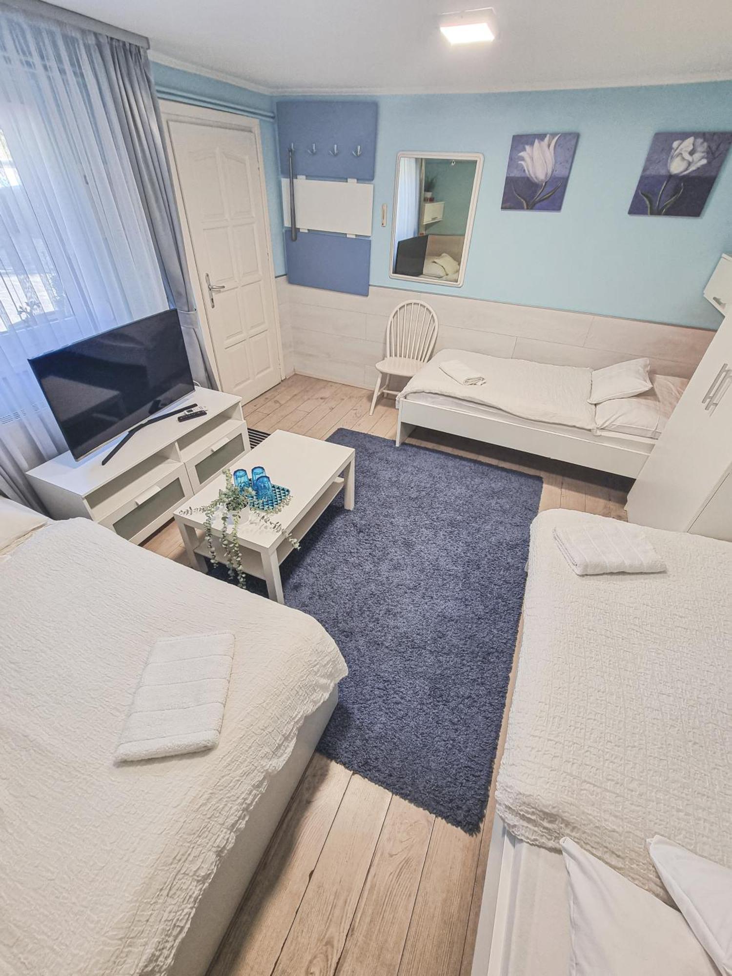 Szivarvany Panzio Szeged Bagian luar foto
